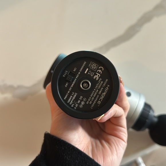 Hypervolt - Picture 5 of 5